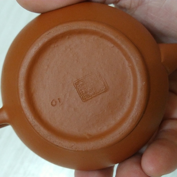 Vintage RARE Chinese Red Clay Mini Teapot / Handmade Yixing Zisha - Picture 4 of 5